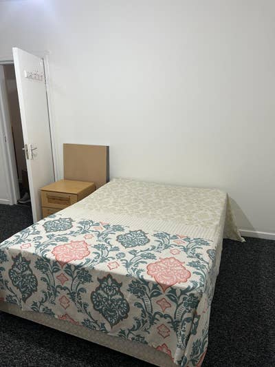 Double Room Available for Girl Main Photo