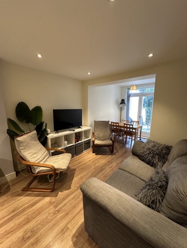 2 Double Rooms with En-suites in Pimlico Main Photo