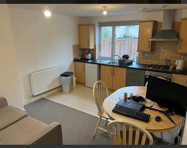  1 Bed Self Contained Flat  Main Photo