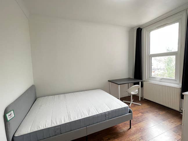 2-Rooms to rent in a house shares (Seven sisters ) Main Photo