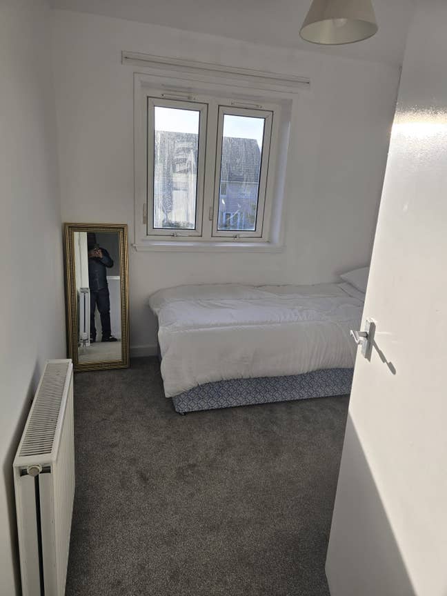 Modern Double room 10 min from Paisley Gilmour Str Main Photo