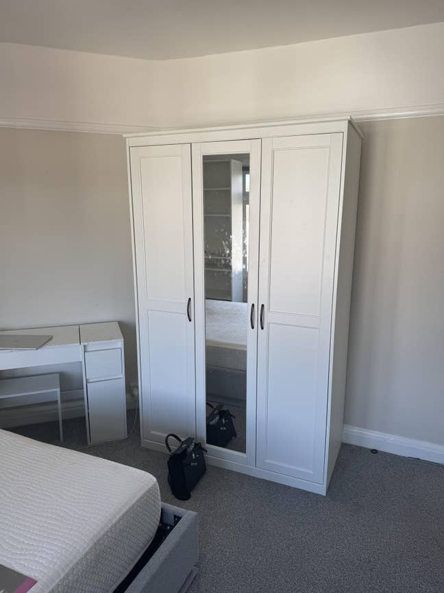 Double Room Available in Quiet Residential Area 🏡 Main Photo