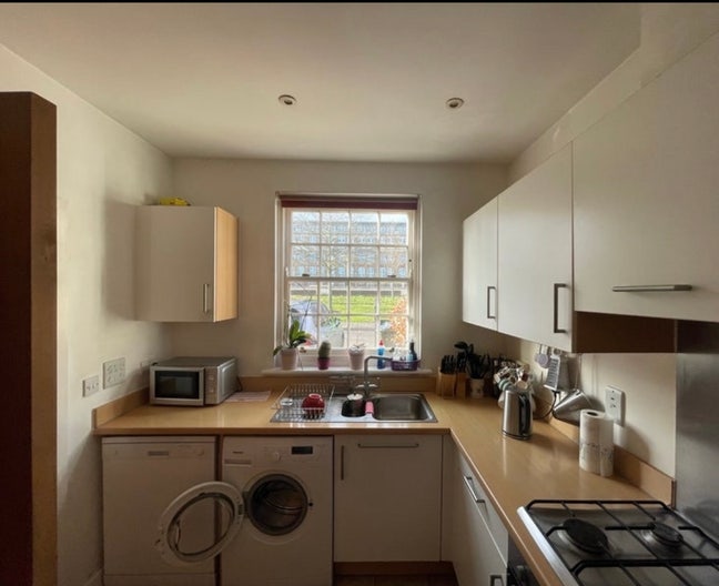 Room in Woolwich  Main Photo