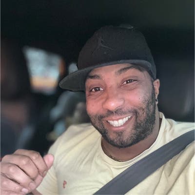 I am a professional male aged 38. I am lookin... Main Photo