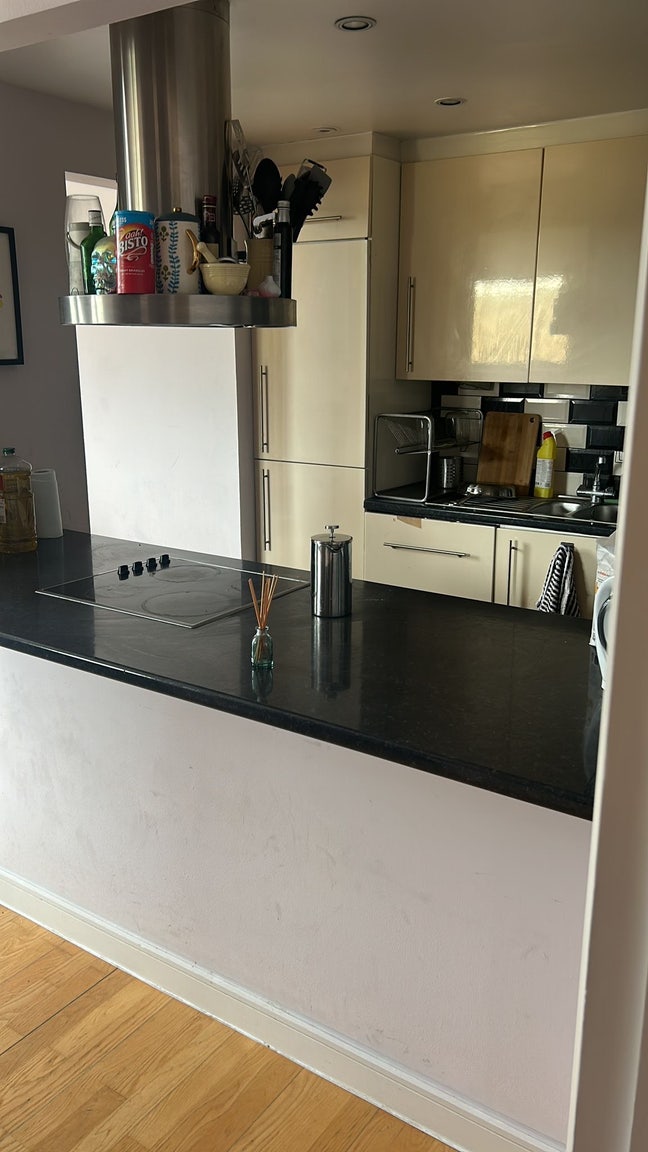 Double Room Available   Main Photo