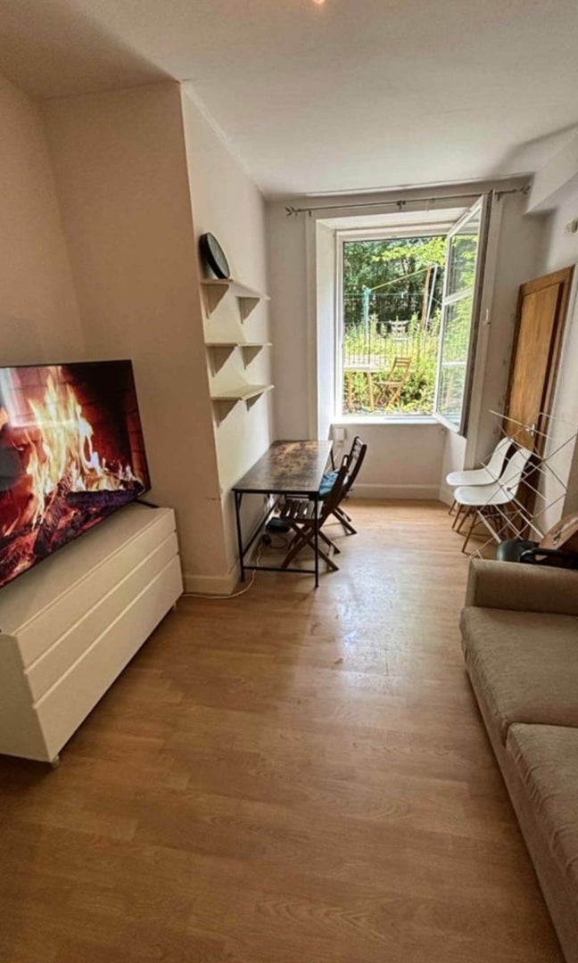 Single room for share Main Photo