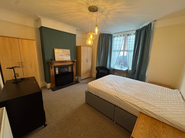 Kemptown House Share  professional - NHS/AMEX  Main Photo