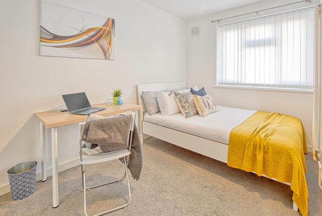 Outstanding Double Room in a High-Standard Flat Main Photo