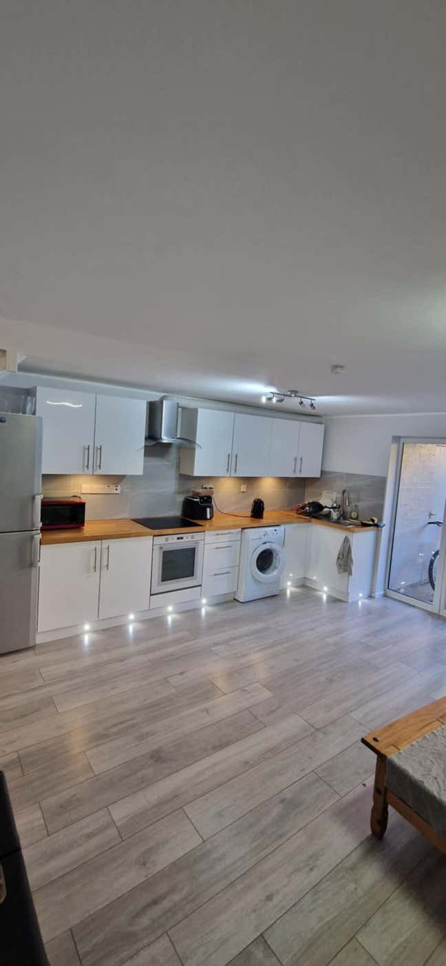 Room to let  Main Photo