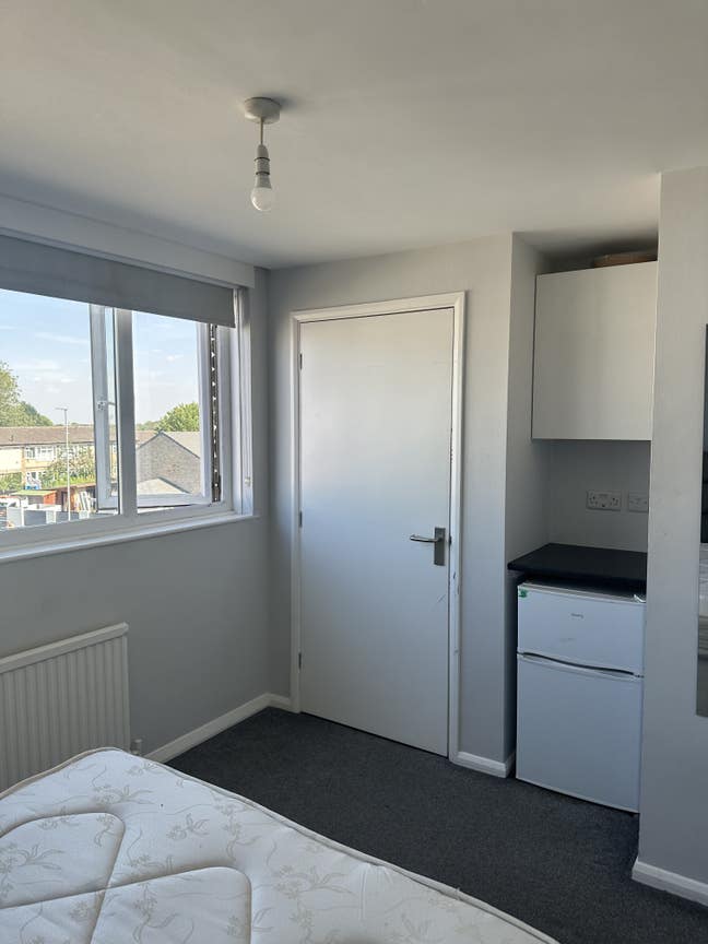 🏡 Single Occupancy Double En Suite Room – Corby  Main Photo