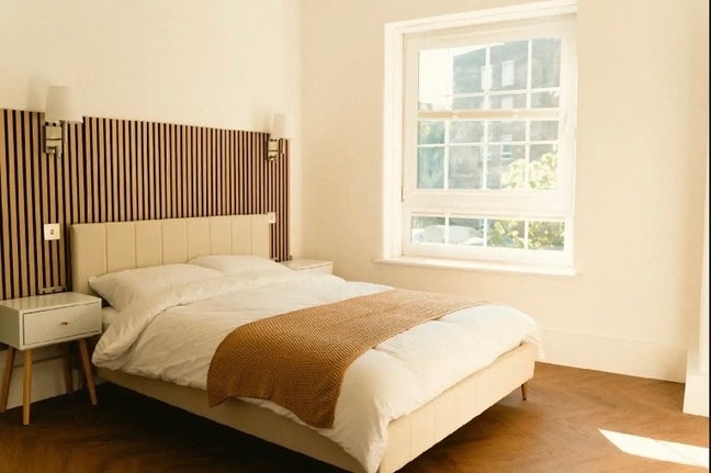 2 bed located less than 20 mts from Central London Main Photo