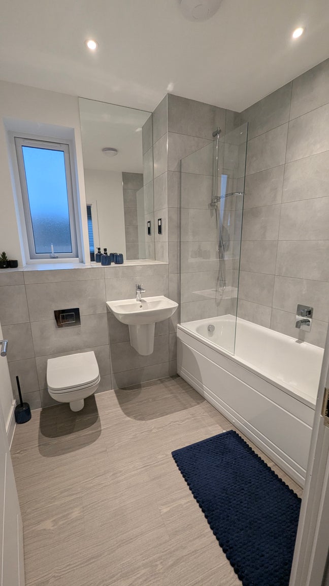 Double room with a private bathroom Main Photo