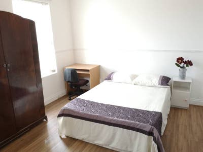 Spacious Double Rm Close to  Hythe Station & Uni Main Photo