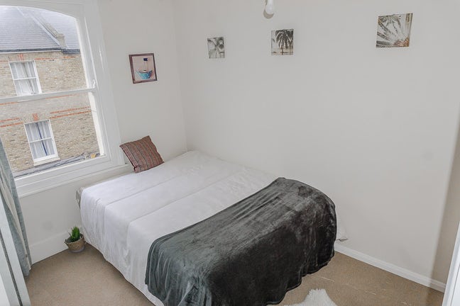 Spacious Double Room in Brixton Main Photo