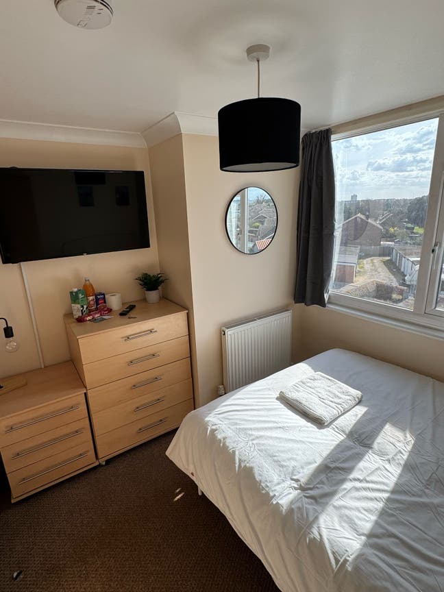 Ramsgate Rooms - Margate Road  No Deposit Required Main Photo