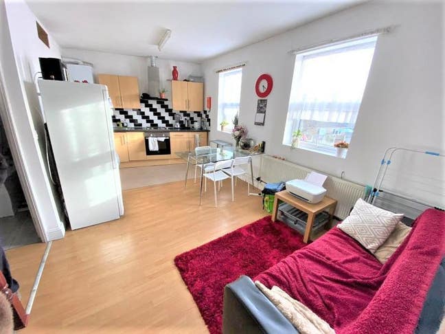 Double Room in Leytonstone  Main Photo