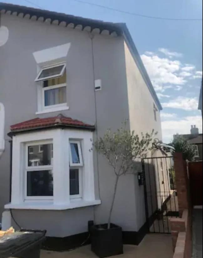 Double room available in a quiet shared house Main Photo