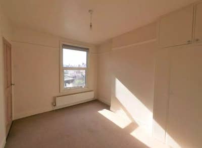 Great location,double room professional houseshare Main Photo