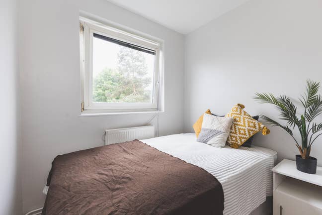 Budget Room - 10 Minutes Walk to Tooting Bec Main Photo