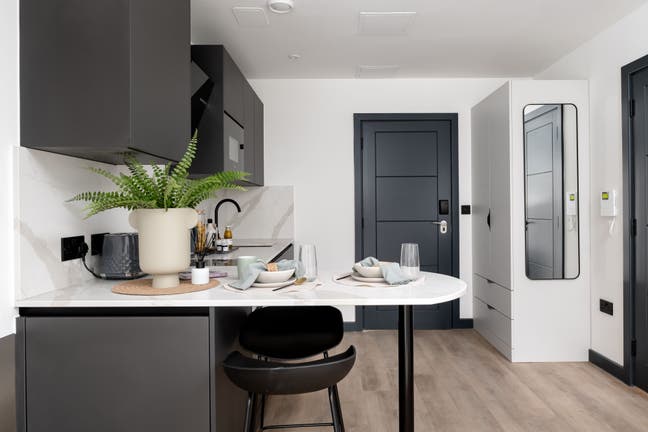 Brand New Studio Apartment in Central Bristol Main Photo