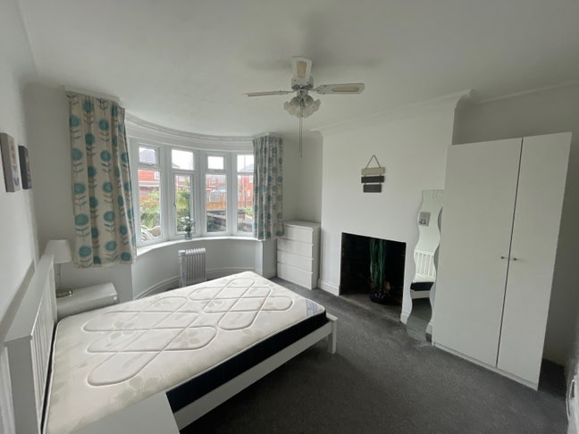 Double room bill's included.!!  Main Photo
