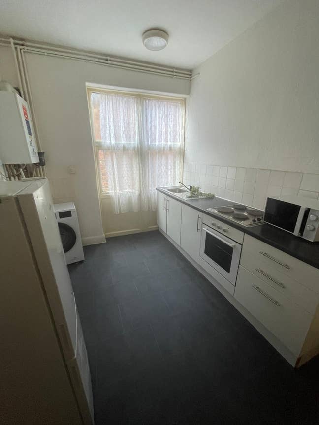 🏡 3 bedroom self contained flat available NOW  Main Photo