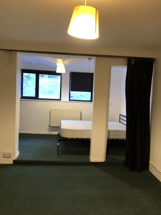 Large double room in two bed flat (All bills) Main Photo