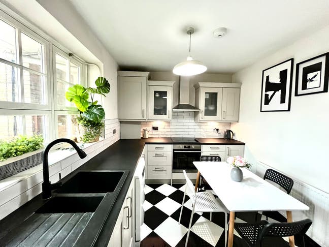 2 Amazing Rooms near London Eye Main Photo