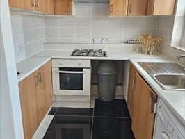 1-bed flat in available in IG1 4AF Main Photo