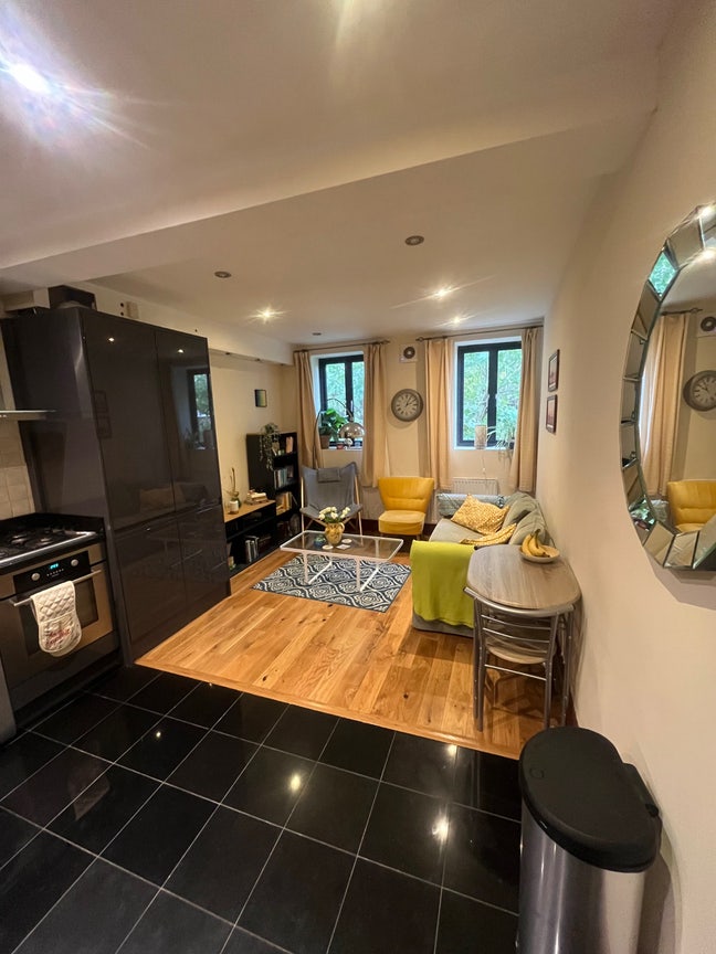 Room Available in East Finchley Main Photo