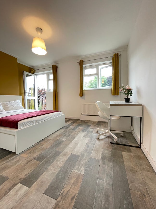 🖤End of Summer Deal🖤 - Best Rooms on the Markt✨ Main Photo