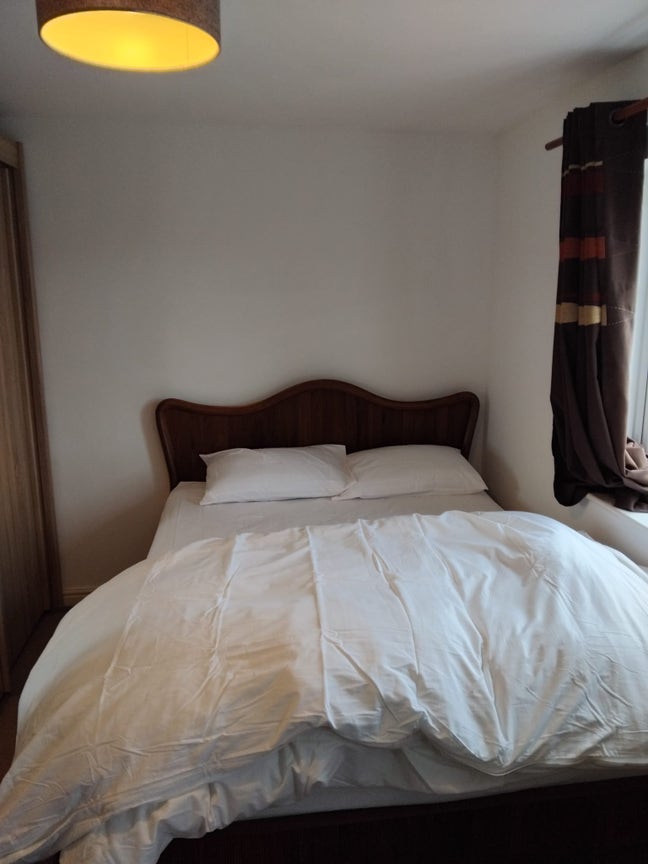 Nice Bedroom in a quiet area. Main Photo