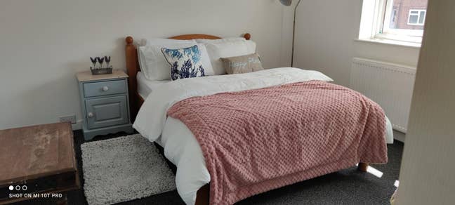 Room to rent in share house Main Photo
