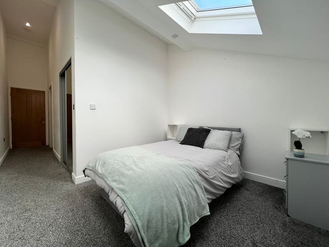 ✨Modern Ensuite Room in 4-Bed Flat Birmingham City Main Photo
