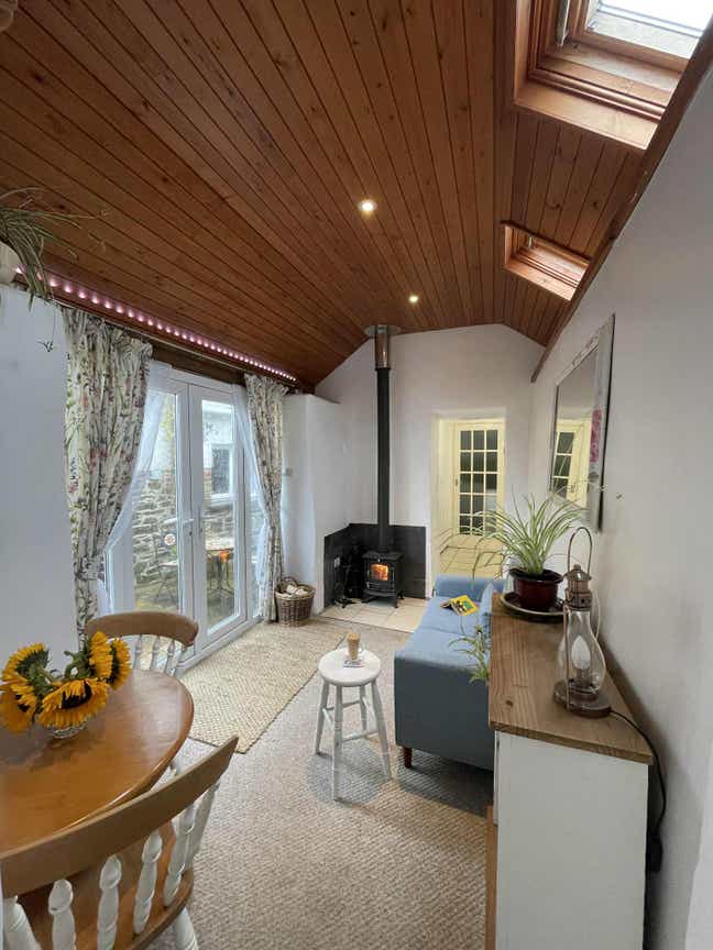 1 bedroom Main Photo