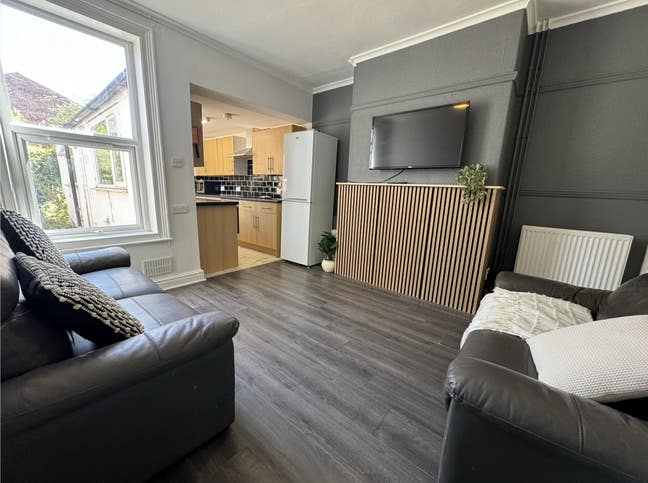 15 Derwent street, Room to Rent Main Photo