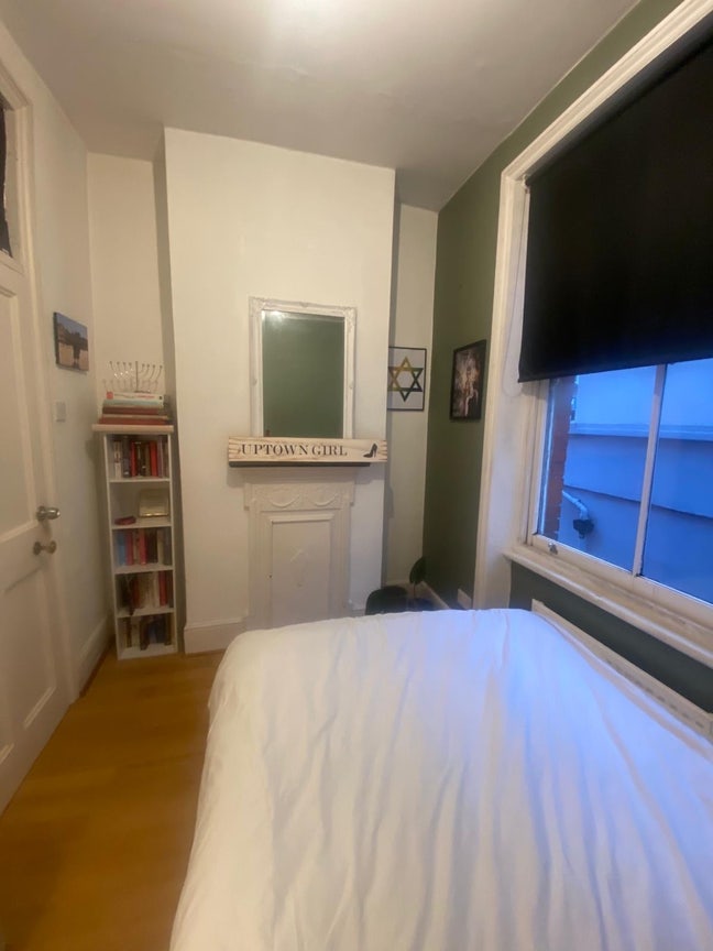 Room for Rent in Richmond!! Main Photo