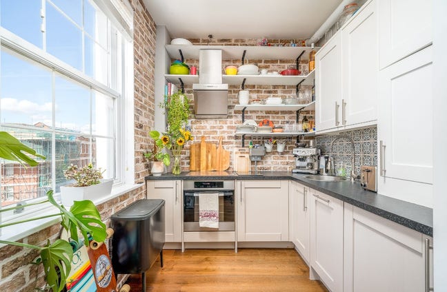 Light-Filled 2 Bed, 2 Bath Apartment Main Photo
