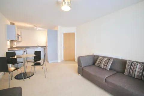 Private room (En suite) Main Photo
