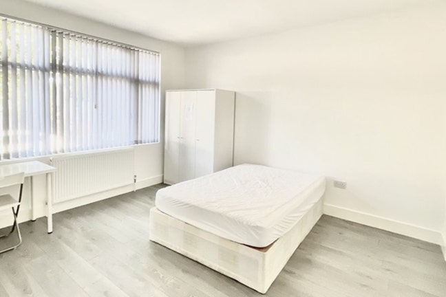 Spacious & Comfortable Double Rooms Main Photo