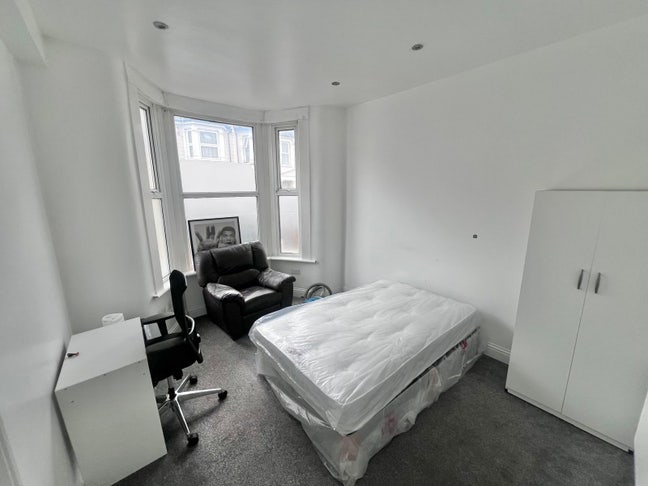 Forest Gate on Elizabeth Line 3 Rooms Available Main Photo