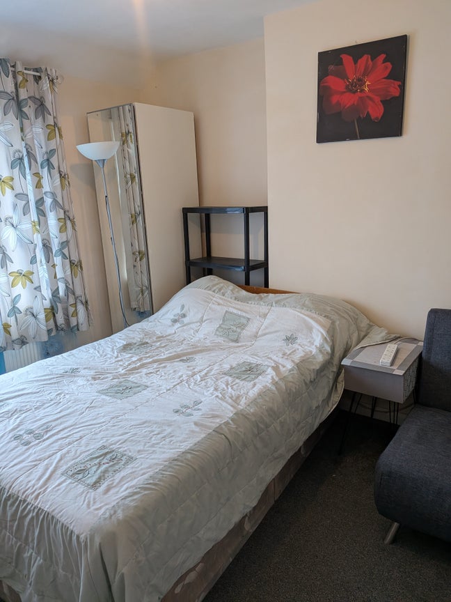 Room on Landseer Avenue BS7 Main Photo