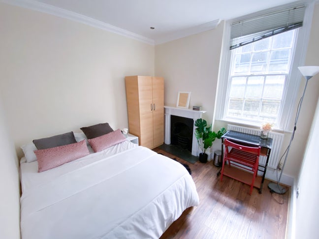 ✨ Cozy and Comfortable Room Available 🏠 Main Photo