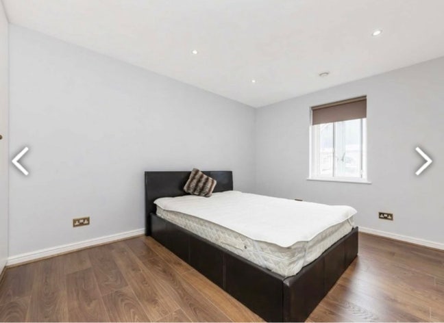 Spacious 2 bedroom 2 bathroom flat in Kensington Main Photo