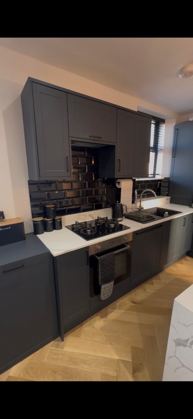It’s a Newly Rennovated house .  Main Photo