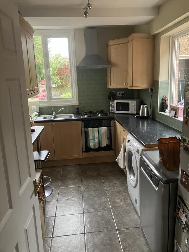 Double Room in Camberley  Main Photo