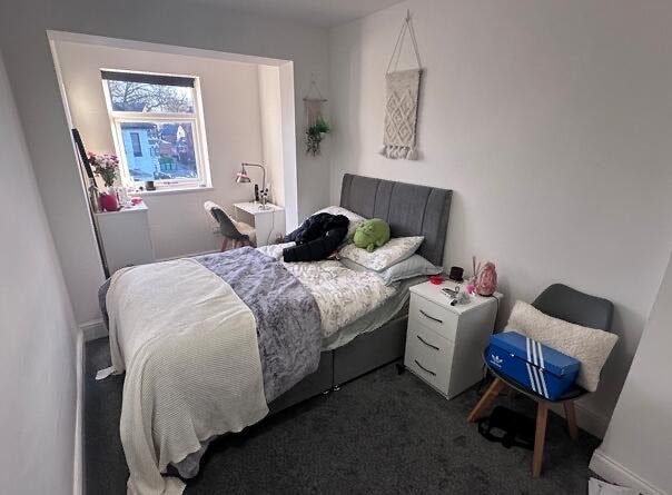 Room Available Lenton  Main Photo