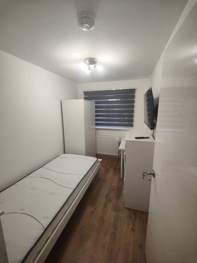 Beatifull room to rent Main Photo