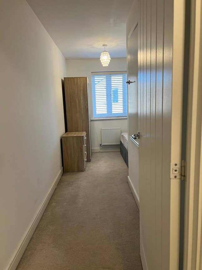 Single Room in Sharing house Main Photo