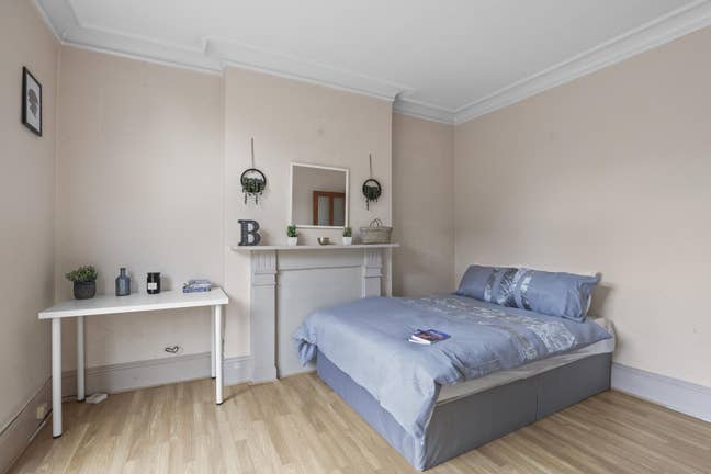 New Luxe Double Rooms in Brentford Main Photo